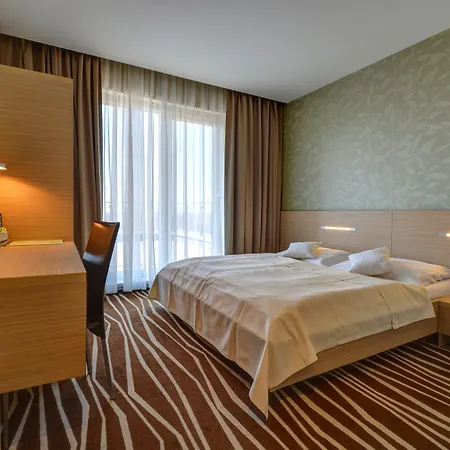 Ponteo - Activity Park Готель 4*